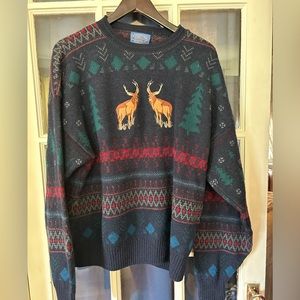 Men’s XL Pendleton wool sweater with deer appliqué